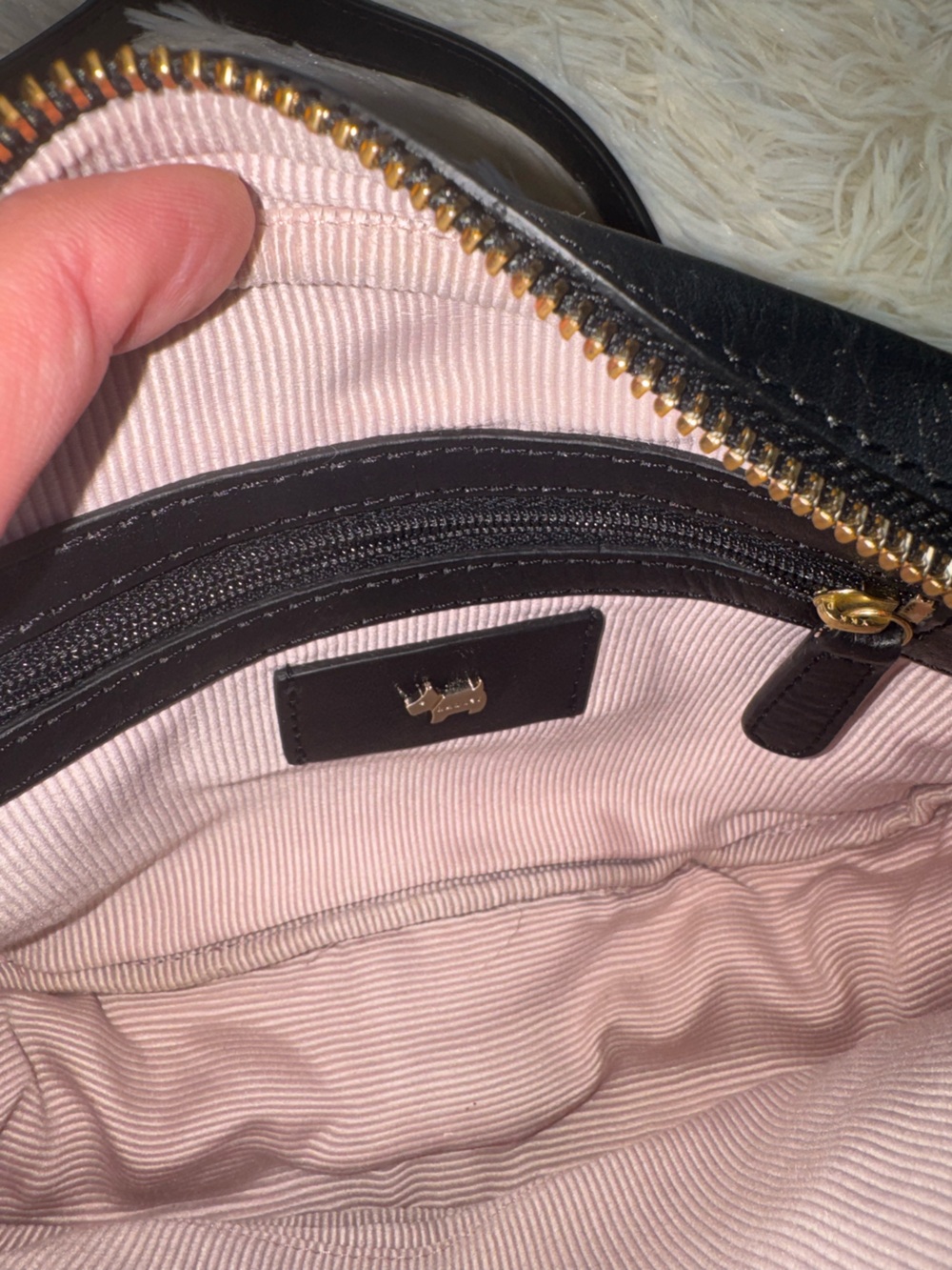 RADLEY LONDON Black Leather Crossbody with Gold Logo - Picture 9 of 10